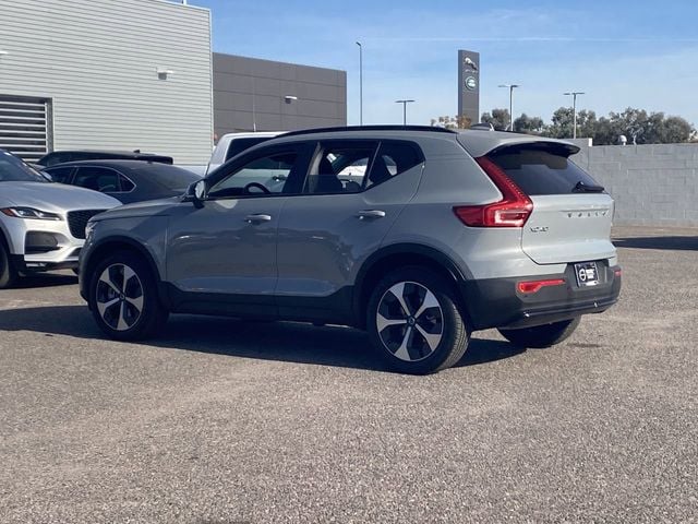 2025 Volvo XC40 Plus - Photo 9