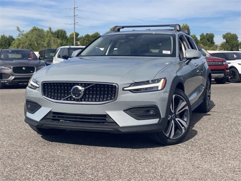 New 2026 Volvo V60 Cross Country B5 Plus Wagon