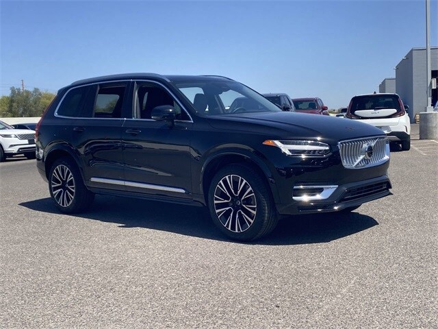 2025 Volvo XC90 Recharge T8 Plus photo 4