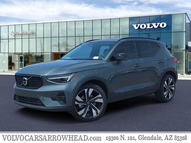 2026 Volvo XC40 SUV 