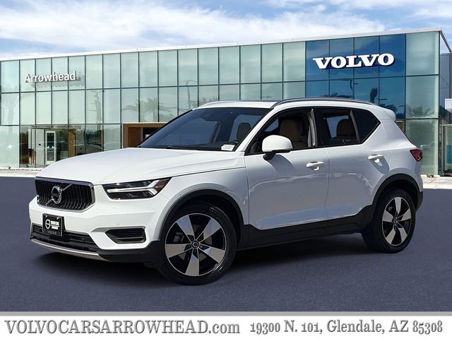 2020 Volvo XC40 T5 Momentum AWD's photo