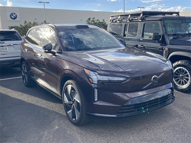 2025 Volvo EX90 Twin Motor Performance Ultra photo 3