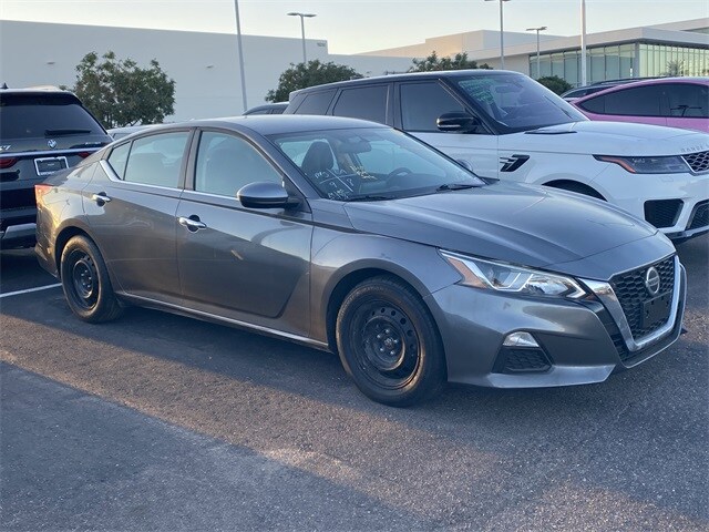 2019 Nissan Altima 2.5 S photo 2