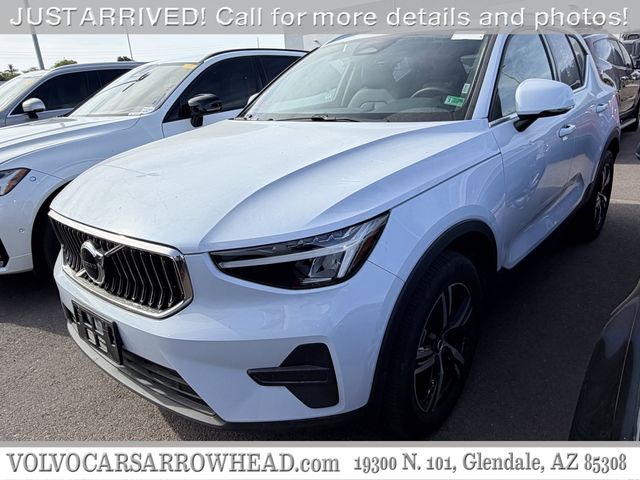 2025 Volvo XC40 B5 Core Bright AWD's photo