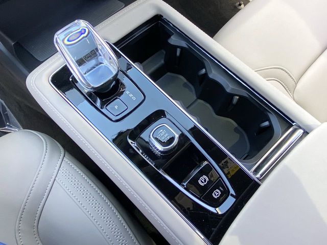 2026 Volvo XC90 Plus - Photo 23