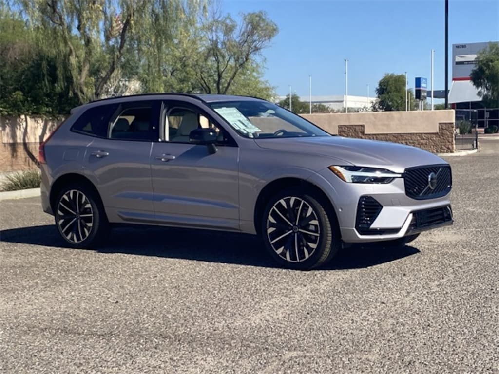 New 2026 Volvo XC60 plug-in hybrid T8 Ultra SUV