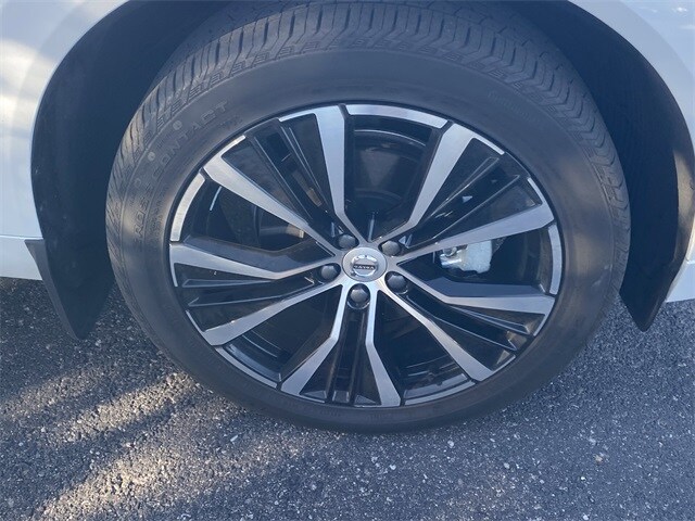 2024 Volvo XC60 Ultimate photo 4