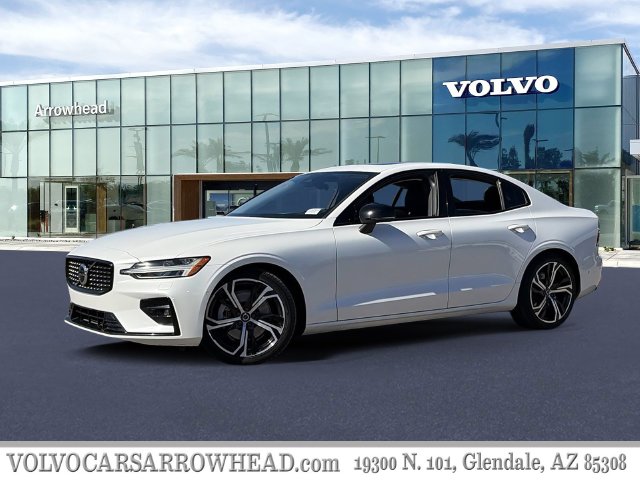 2023 Volvo S60 B5 FWD Plus Dark Sedan
