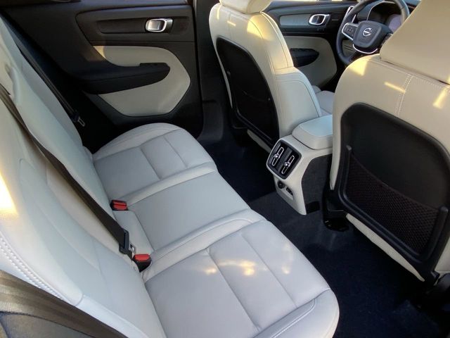 2026 Volvo XC40 Ultra - Photo 15