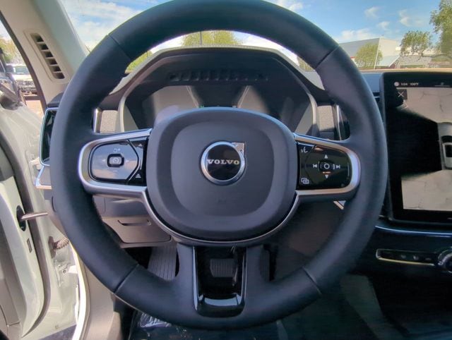 2025 Volvo XC90 Plus - Photo 25