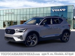 2026 Volvo XC40 B5 Core SUV