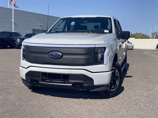 Used 2023 Ford F-150 Lightning XLT with VIN 1FTVW1EL5PWG00145 for sale in Glendale, AZ