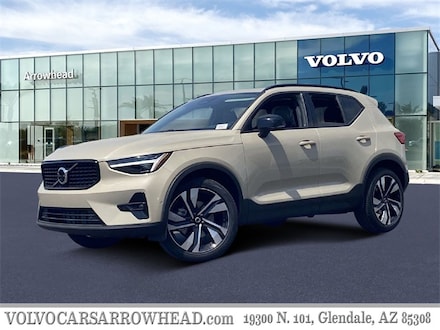 2025 Volvo XC40 B5 AWD PLU B5 Plus Dark Theme SUV