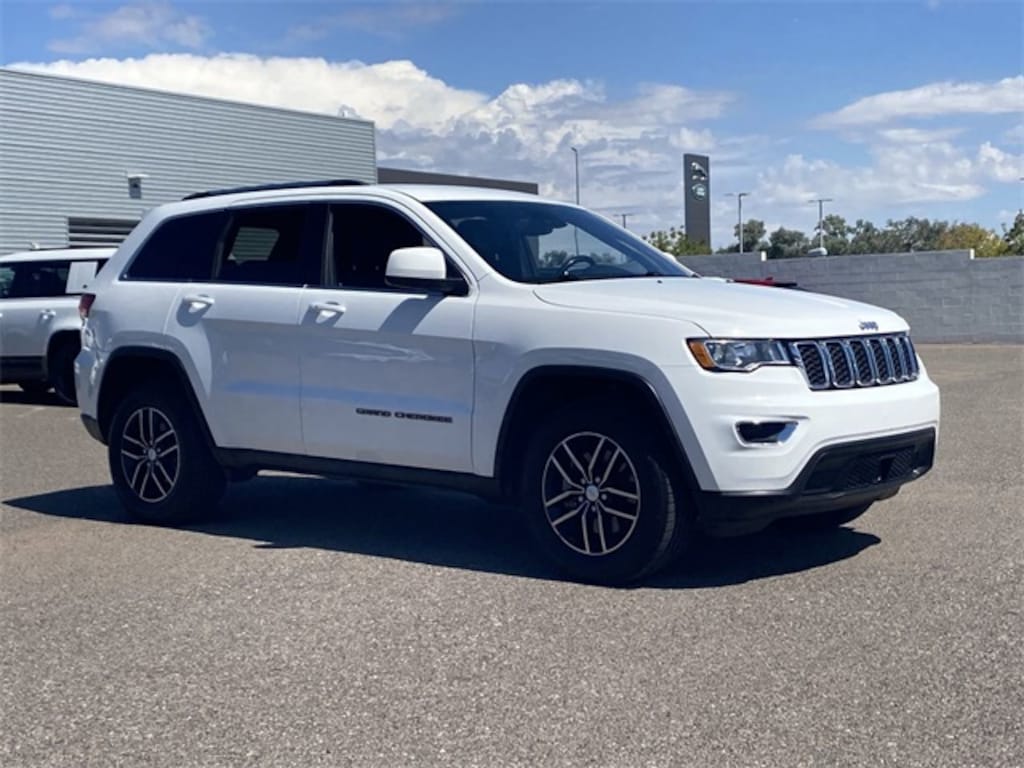 Used 2021 Jeep Grand Cherokee Laredo SUV