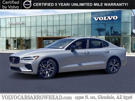2024 Volvo S60 B5 Plus Dark Sedan