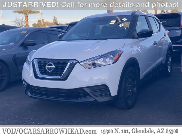2020 Nissan Kicks S's photo