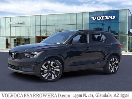 2023 Volvo XC40 B5 AWD Ultimate Dark SUV