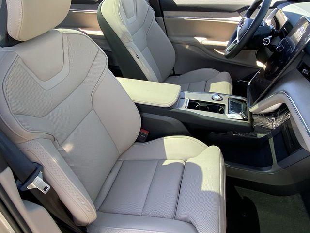 2025 Volvo EX90 Plus - Photo 12