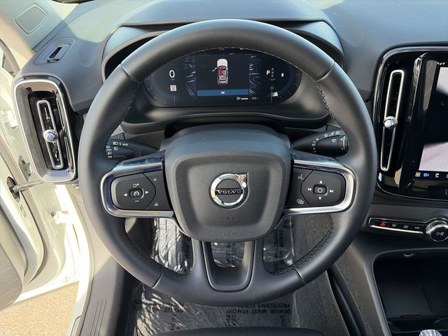2025 Volvo XC40 Plus - Photo 21
