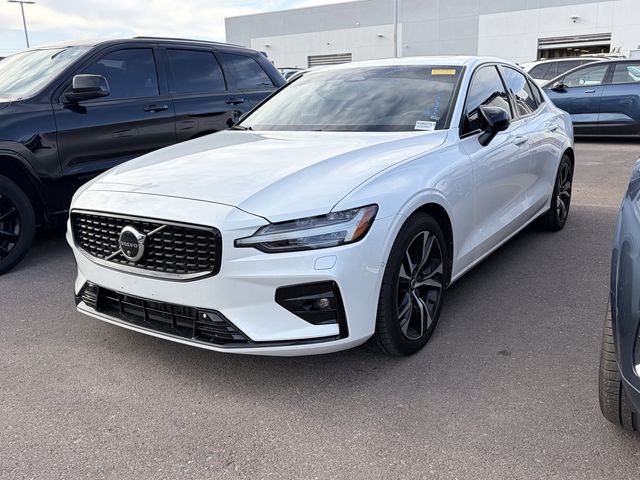 2023 Volvo S60 B5 Plus Dark Theme AWD's photo