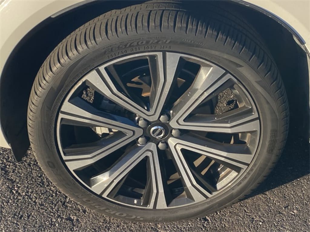 Used 2023 Volvo XC60 B5 FWD Ultimate Bright SUV