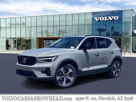 2026 Volvo XC40 B5 Plus SUV