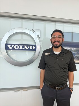 Staff member Antonio Garcia from ID_008f689b90e5