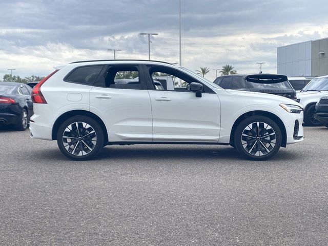 2026 Volvo XC60 Plus - Photo 6
