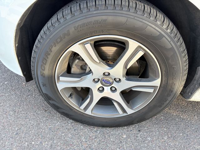 Used 2015 Volvo XC60 T6 Platinum with VIN YV4902RM2F2760188 for sale in Glendale, AZ