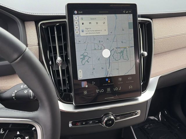 2026 Volvo XC90 Plus - Photo 22