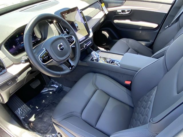 2025 Volvo XC90 Plus - Photo 19