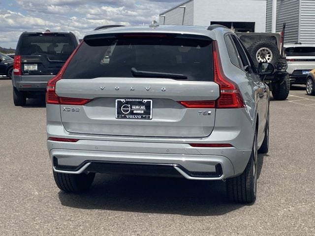 2025 Volvo XC60 Plus - Photo 8