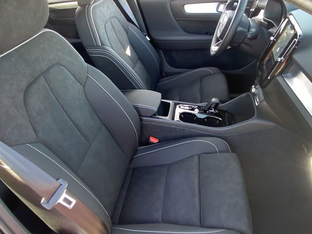 2026 Volvo XC40 Ultra - Photo 12