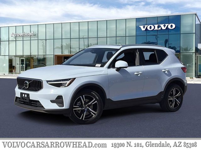 2025 Volvo XC40 B5 Core Bright AWD's photo