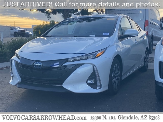 2021 Toyota Prius Prime Limited's photo