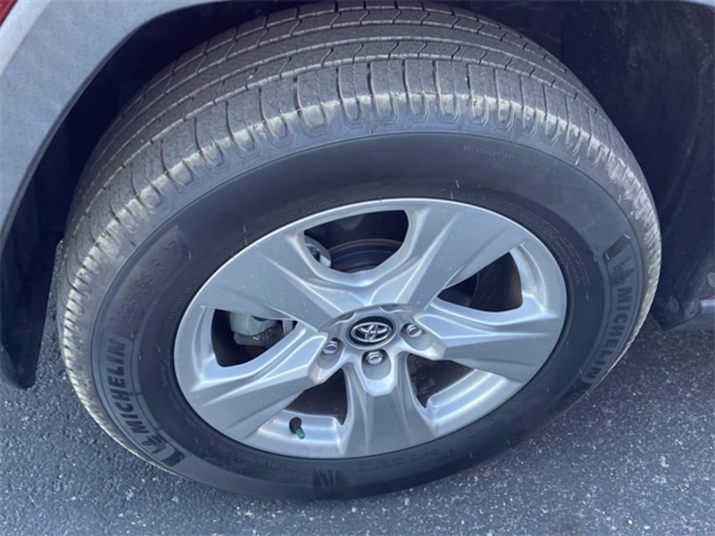 Used 2020 Toyota RAV4 XLE SUV