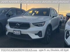 2023 Volvo XC40 B5 AWD Plus Bright SUV