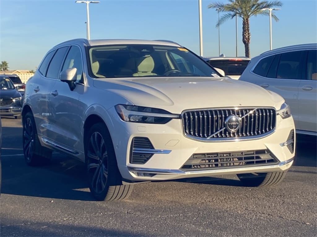 Used 2023 Volvo XC60 B5 FWD Ultimate Bright SUV