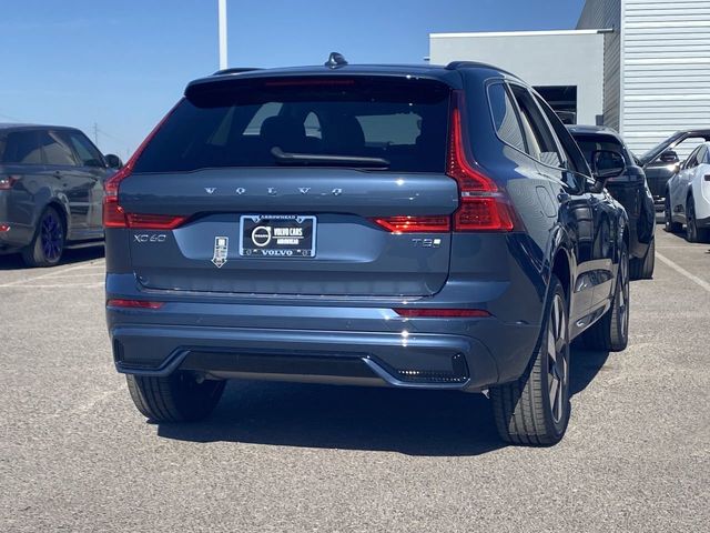 2025 Volvo XC60 Plus - Photo 8
