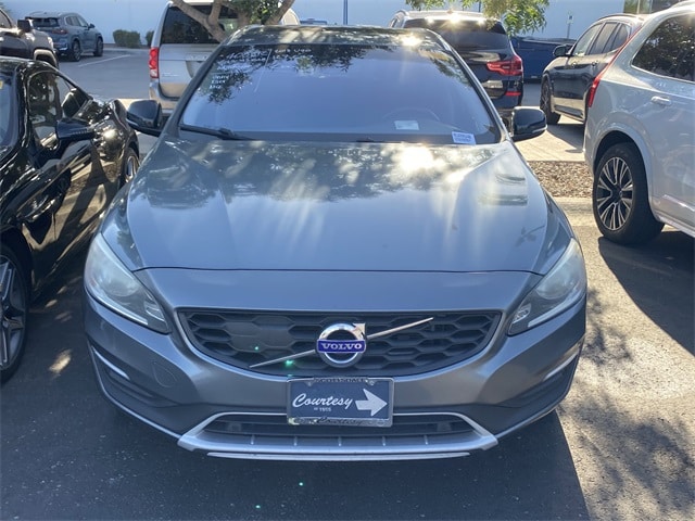 Used 2018 Volvo V60 Base with VIN YV440MWK0J2054824 for sale in Glendale, AZ