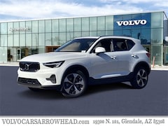 2025 Volvo XC40 B5 Core Bright Theme SUV