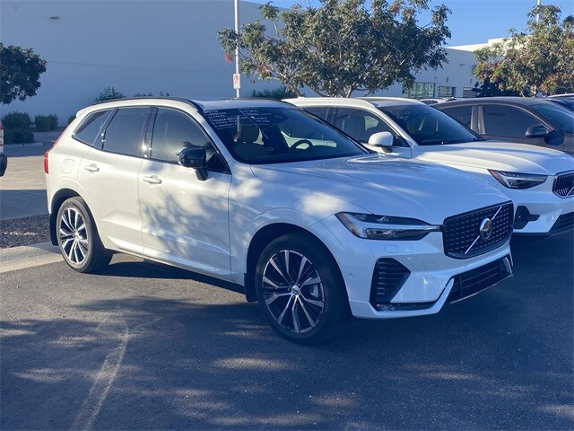 2024 Volvo XC60 Ultimate photo 3