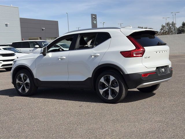 2025 Volvo XC40 Plus - Photo 9