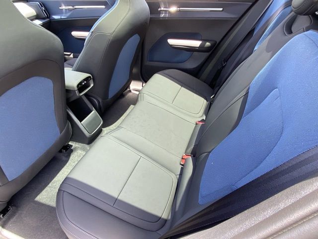 2025 Volvo EX30 Plus - Photo 17
