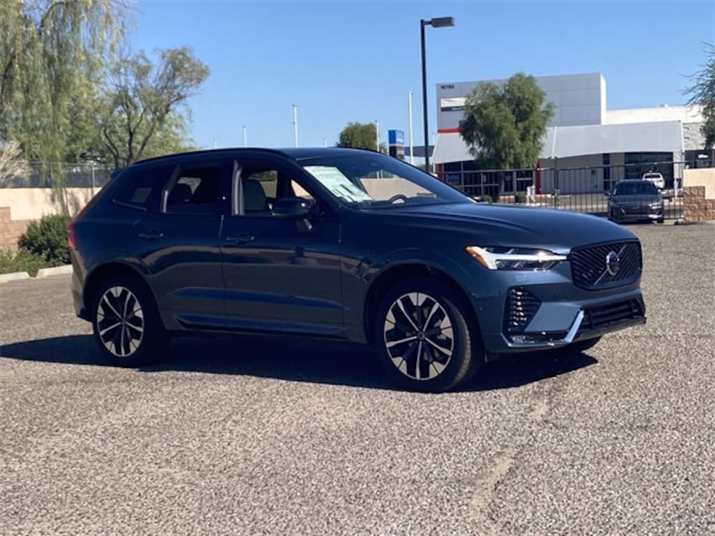 New 2026 Volvo XC60 B5 Plus SUV