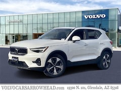 2023 Volvo XC40 B5 AWD Plus Bright SUV