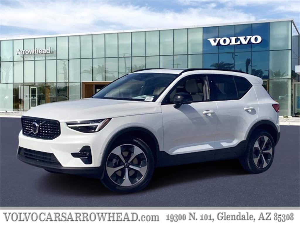 Used 2026 Volvo XC40 B5 Plus SUV