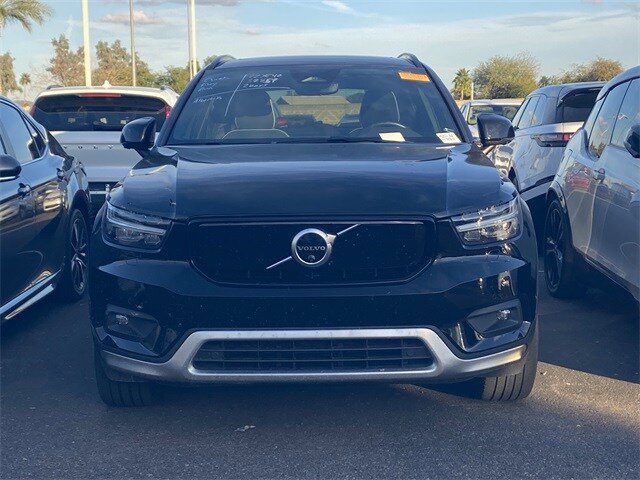 Used 2022 Volvo XC40 Plus with VIN YV4ED3UR0N2651027 for sale in Glendale, AZ