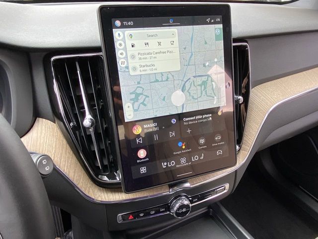 2026 Volvo XC60 Plus - Photo 22