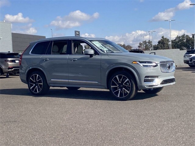 2025 Volvo XC90 Plus photo 4